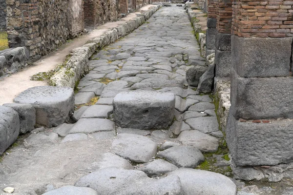 Pompei руины римской дорожки улица пешеходная прогулка — стоковое фото