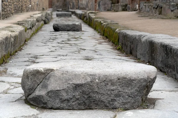 Pompei ερείπια ρωμαϊκό μονοπάτι πεζόδρομος πεζόδρομος — Φωτογραφία Αρχείου