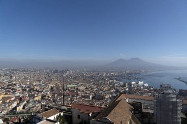 Napoli manzaralı Castel Saint Elmo