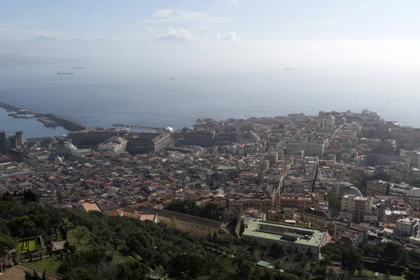 サン・エルモ城からのナポリの景色 — ストック写真