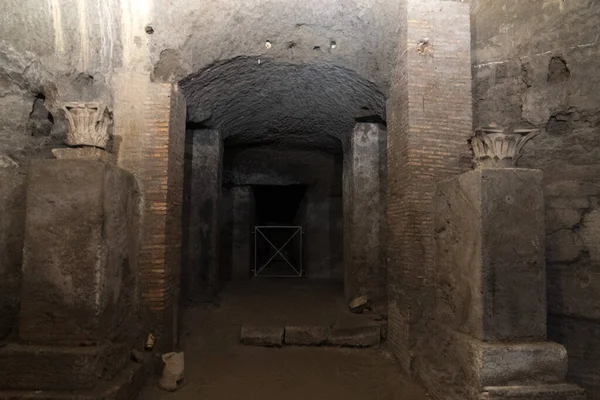 ERCOLANO, ITALY - 2 ФЕВРАЛЯ 2020 - Эрколано Геркуланум древних руин подземных исследований — стоковое фото