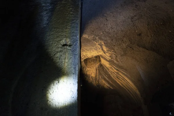 ERCOLANO, ITALY - FEBRUARY 2 2020 - Ercolano Herculaneum ancient ruins underground exploration — 스톡 사진