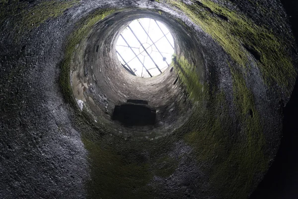 ERCOLANO, ITALY - FEBRUARY 2 2020 - Ercolano Herculaneum ancient ruins underground exploration — 스톡 사진