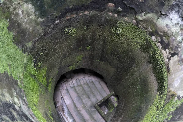 ERCOLANO, ITALY - FEBRUARY 2 2020 - Ercolano Herculaneum ancient ruins underground exploration — 스톡 사진