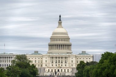 Washington Dc Capitol alışveriş merkezinden bulutlu gün görünümünde