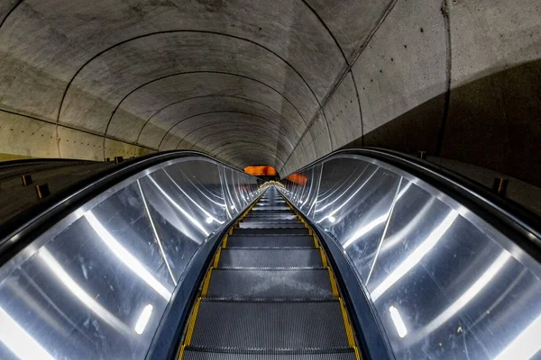 Washington Metro Underground Escalator People Moving — Stock Photo, Image