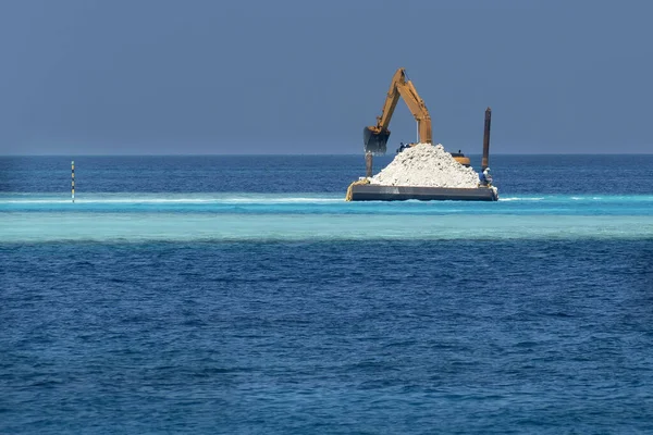 Caterpillar While Building Resort Maldives Tropical Paradise — Stock Photo, Image