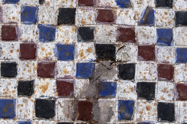Старая керамическая плитка стены фон белый красный черный синий
