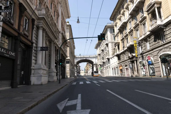 Genoa Italy April 2020 다운타운거리는 전염을 피하기 코로나 바이러스 머물러 — 스톡 사진