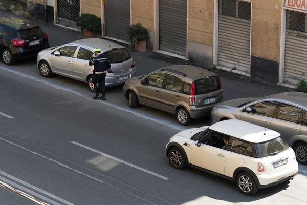 Genoa Olaszország Április 2020 Helyi Rendőrségi Ellenőrzés Alatt Coronavirus Covid — Stock Fotó