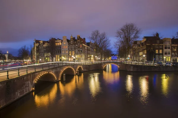 View Romantic Canal Leidsegracht Amsterdam Night City Lights Bridges Reflection — Stockfoto