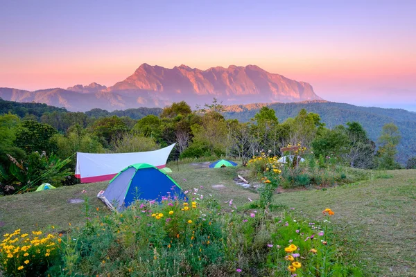 Uitzicht punt van Doi Mae Taman berg op de ochtend — Stockfoto