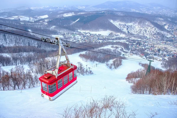 Tenguyama ropeway transport from the base to the top of Tenguyama mountain in winter season — Stock Photo, Image