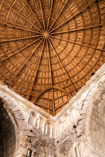 Amman, Ürdün 'deki Tahta Tavan, portre biçimi