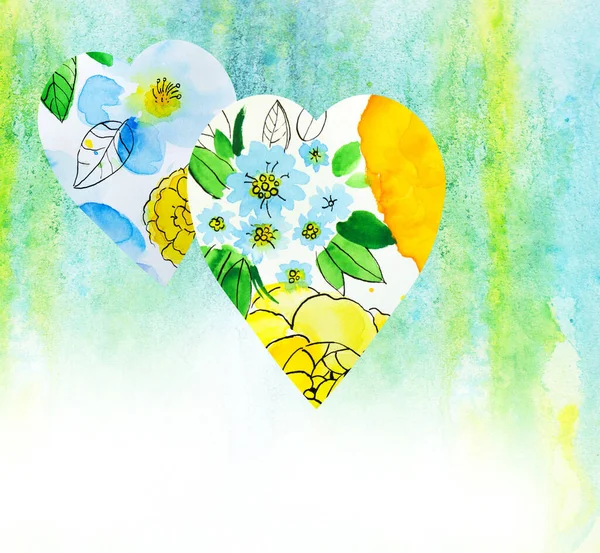 Sarı-mavi çiçekler, yeşil suluboya arka planda akış desenli kalpler.