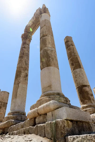 As colunas do templo de Hércules em Amã — Fotografia de Stock