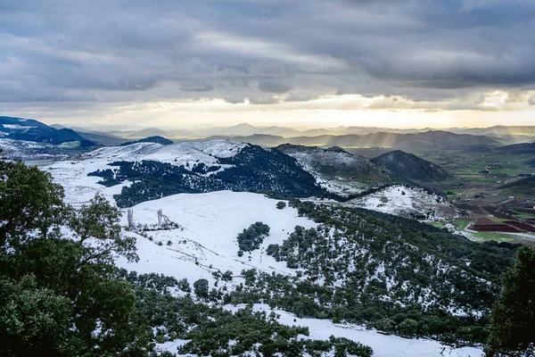 Snowy panorama z Ifrane, Maroko — Zdjęcie stockowe