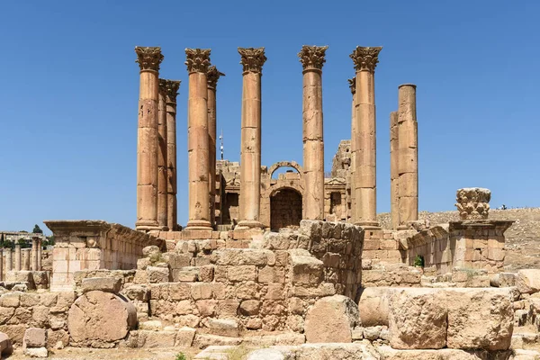 De oude tempel van Artemis in Jerash — Stockfoto