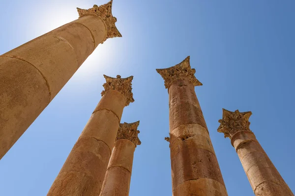 Der antike Tempel der Artemis in jerash — Stockfoto