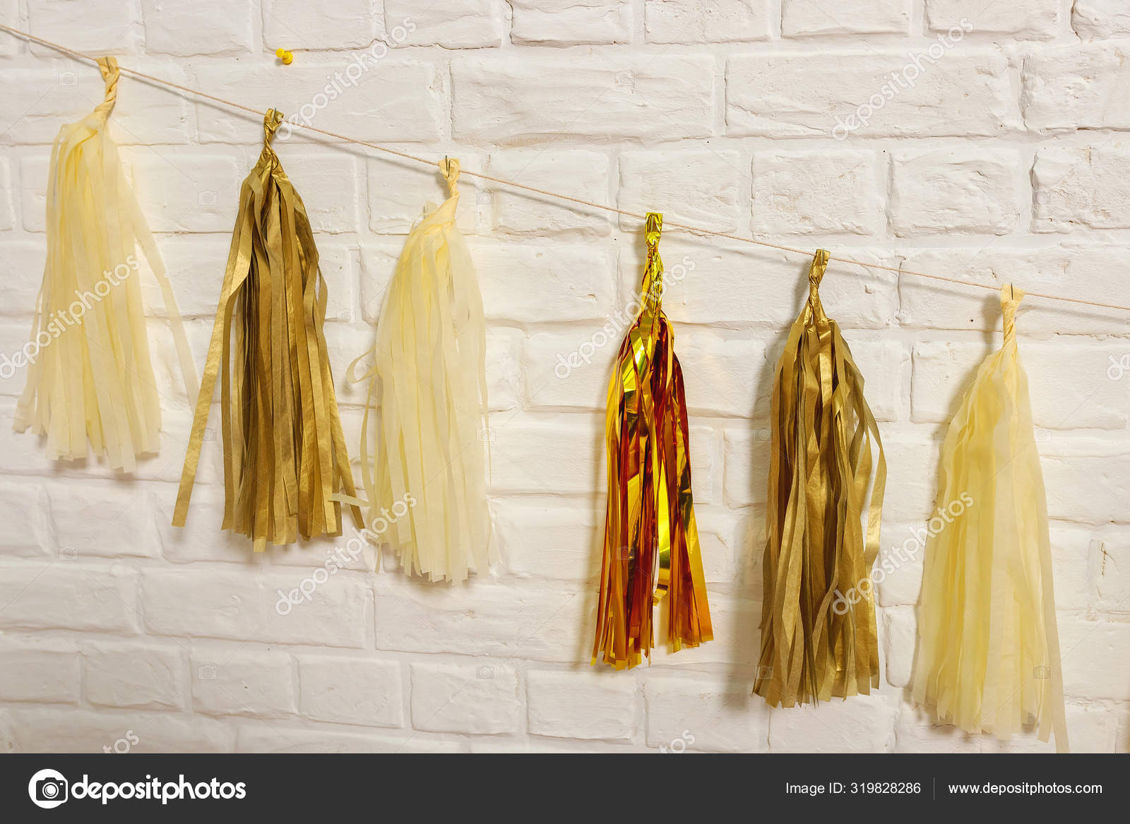 gold paper garland