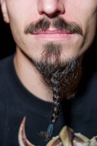 Barba Lunga Nella Forma Trecce Uomini Barba Uomo Intrecciata Acconciatura — Foto Stock