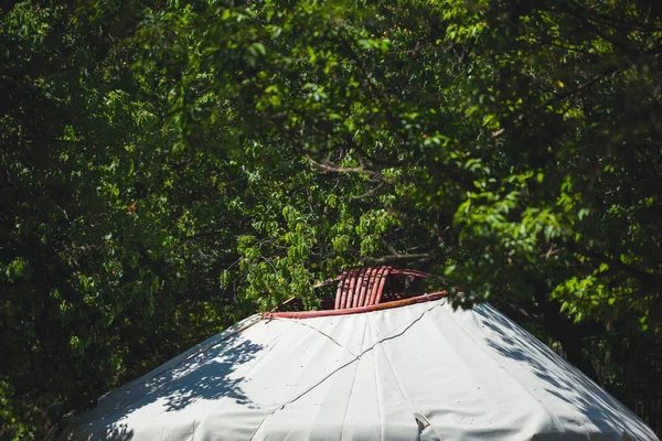 Yurt Çatısında Shanyrak Yurt Üst Kısmı Yurt Bir Kısmı Ağaçların — Stok fotoğraf