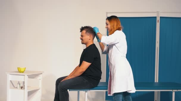 Young Man Procedure Restore Hair Baldness Woman Cosmetologist Mesotherapy Early — Stock Video