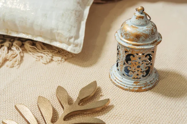 Orientalische Laternen Innendetails Metalllaternen Kerzenständer Arabischen Stil Dekoration Orientalischen Stil — Stockfoto