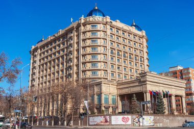 Şymkent, Kazakistan, 02.19.2020, Rixos otel binasının ön cephesi.