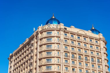 Şymkent, Kazakistan, 02.19.2020, Rixos otel binasının ön cephesi.