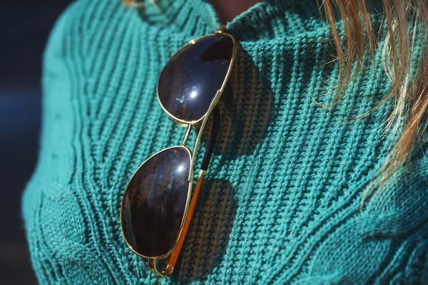Sunglasses Woman Sweater Close Old Dirty Worn Sunglasses Sun Glasses — Stock Photo, Image