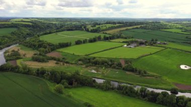 İrlanda 'nın Louth ilçesindeki Boyne Sahası Savaşı.