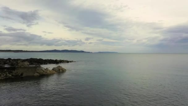 Vue aérienne de Bray Head dans le comté de Wicklow en Irlande — Video