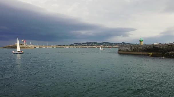 Aerial view of sailing boats, ships and yachts in Dun Laoghaire marina harbour, Ireland — Stock Video