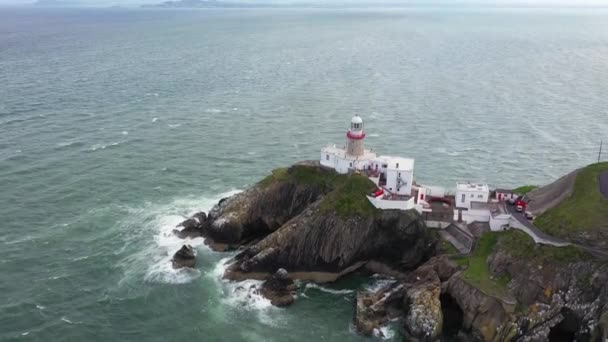 Letecký pohled na Baily Lighthouse, Howth North Dublin — Stock video