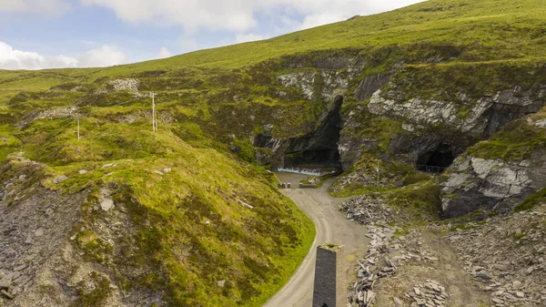 Antigua cantera de pizarra, Isla Valentia, Irlanda aérea —  Fotos de Stock