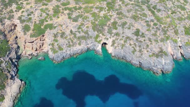 Vue aérienne de l'île de Kalydon, Crète, Grèce — Video