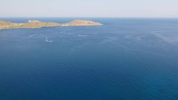 Вид с воздуха на остров Калидон, Крит, Греция — стоковое видео