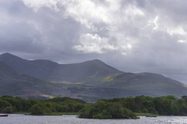 Lough Leane - Leane Gölü - Killarney İrlanda 'da Kerry' nin Yüzüğü