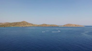 Akdeniz, Girit, Yunanistan 'daki teknelerin hava manzarası