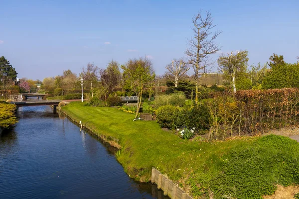 オランダの運河のある田舎 — ストック写真