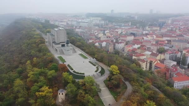Letecký pohled na Národní památník na vrchu Vítkov - Národní muzeum památníku a dějin války, Praha