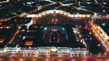Kış Sarayı 'nın hava manzarası ya da Saray Embankmenliği' nden Saray meydanı, Saint Petersburg, Rusya