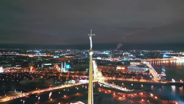 Vue aérienne de la flèche de la forteresse Pierre et Paul, Saint-Pétersbourg, Russie — Video