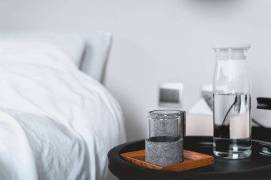 Otel odası ya da yatak odası. Otel konsepti.