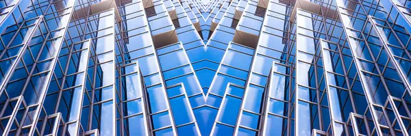 Onderzijde Panoramisch Perspectief Uitzicht Staal Blauw Glas Hoogbouw Wolkenkrabbers Business — Stockfoto