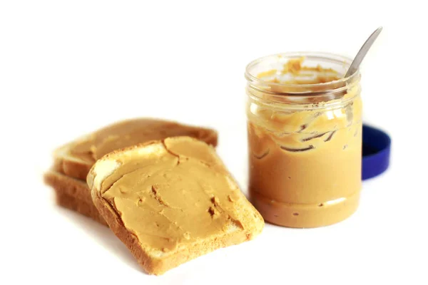 Sandwiches Mit Erdnussbutter Zum Frühstück Isoliert Auf Weißem Hintergrund — Stockfoto