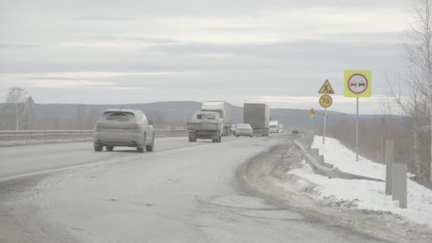 Jekaterinburg Ryssland November 2019 Upptagen Intercityväg Tidig Vinter Det Hemsk — Stockvideo