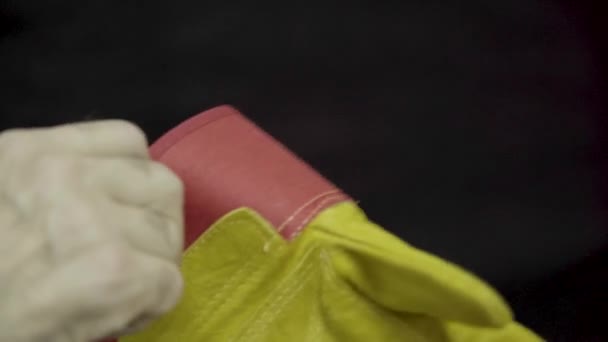 Gants Spéciaux Pour Soudeur Gros Gants Neufs Travail Daim Rugueux — Video