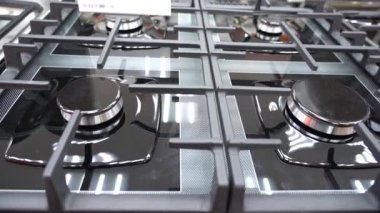  Mağazadaki gaz ocakları. Çelik Gaz Fırını